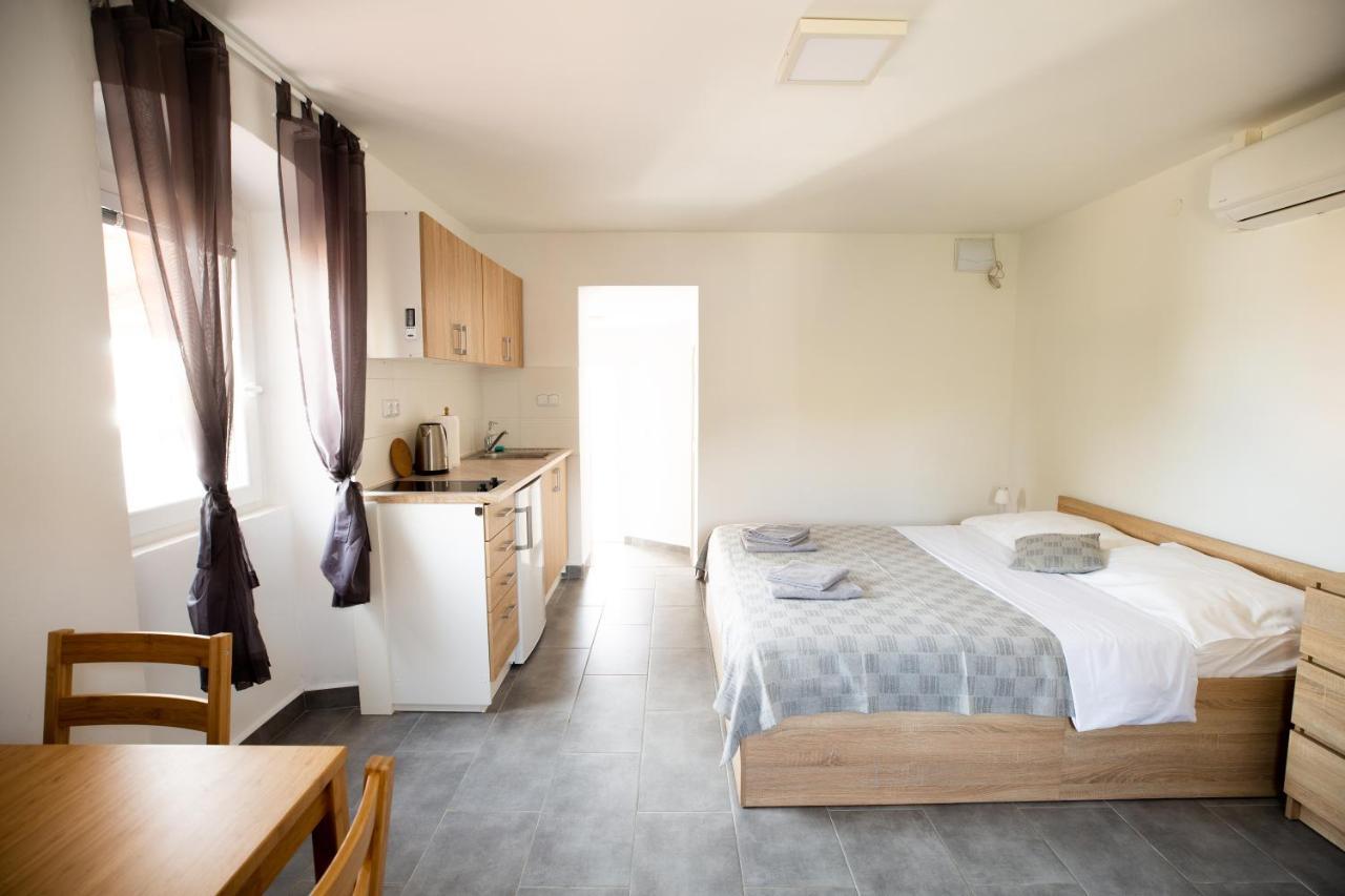 Kuca Nerezinka Apartment Нерезине Екстериор снимка